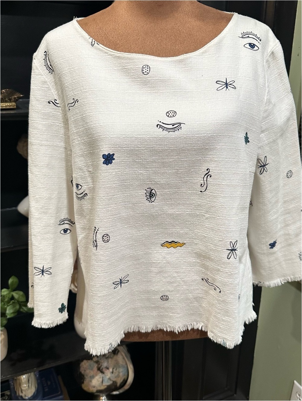 ZARA Basic Collection White Embroidered Icon Top Size Large (Fits Small)